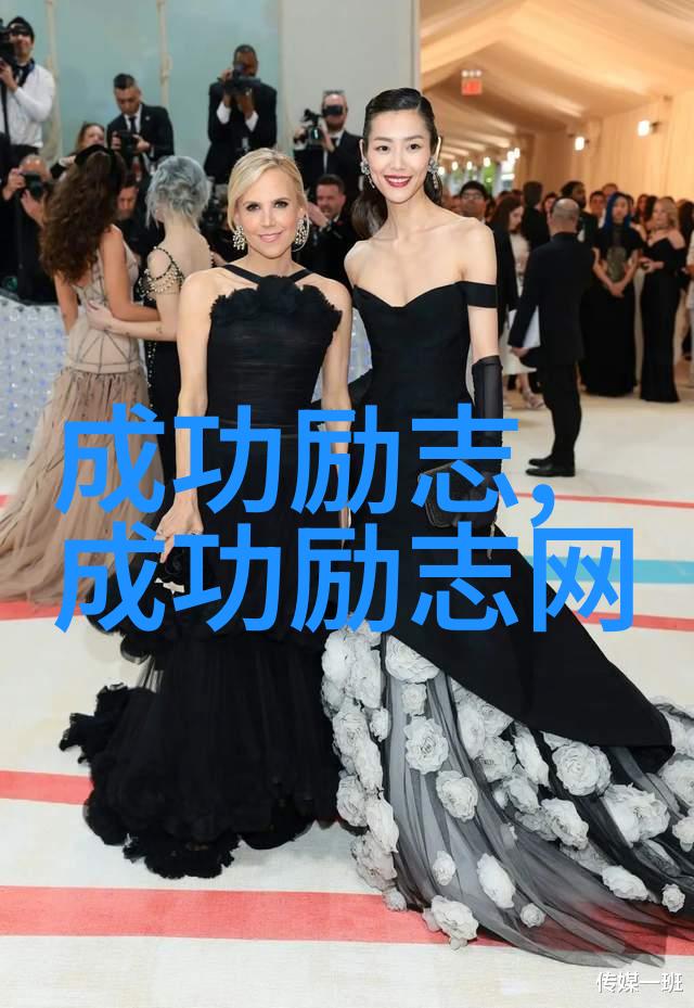 爱情如同纸叠的初恋鸟轻盈又脆弱其美妙的歌声在心间回响