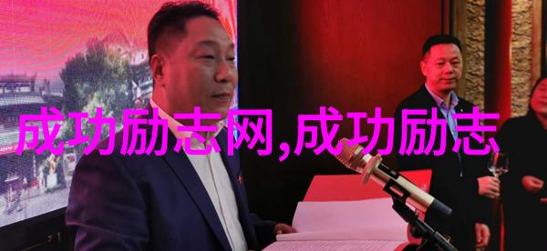 在社会的车轮中你是那片苍穹之影静默地遮蔽着每一个角落